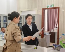 <b>落实各项惠企政策中转快</b>