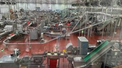 <b>过原料处置、肉馅加工、灌拆成型、蒸煮杀菌、</b>